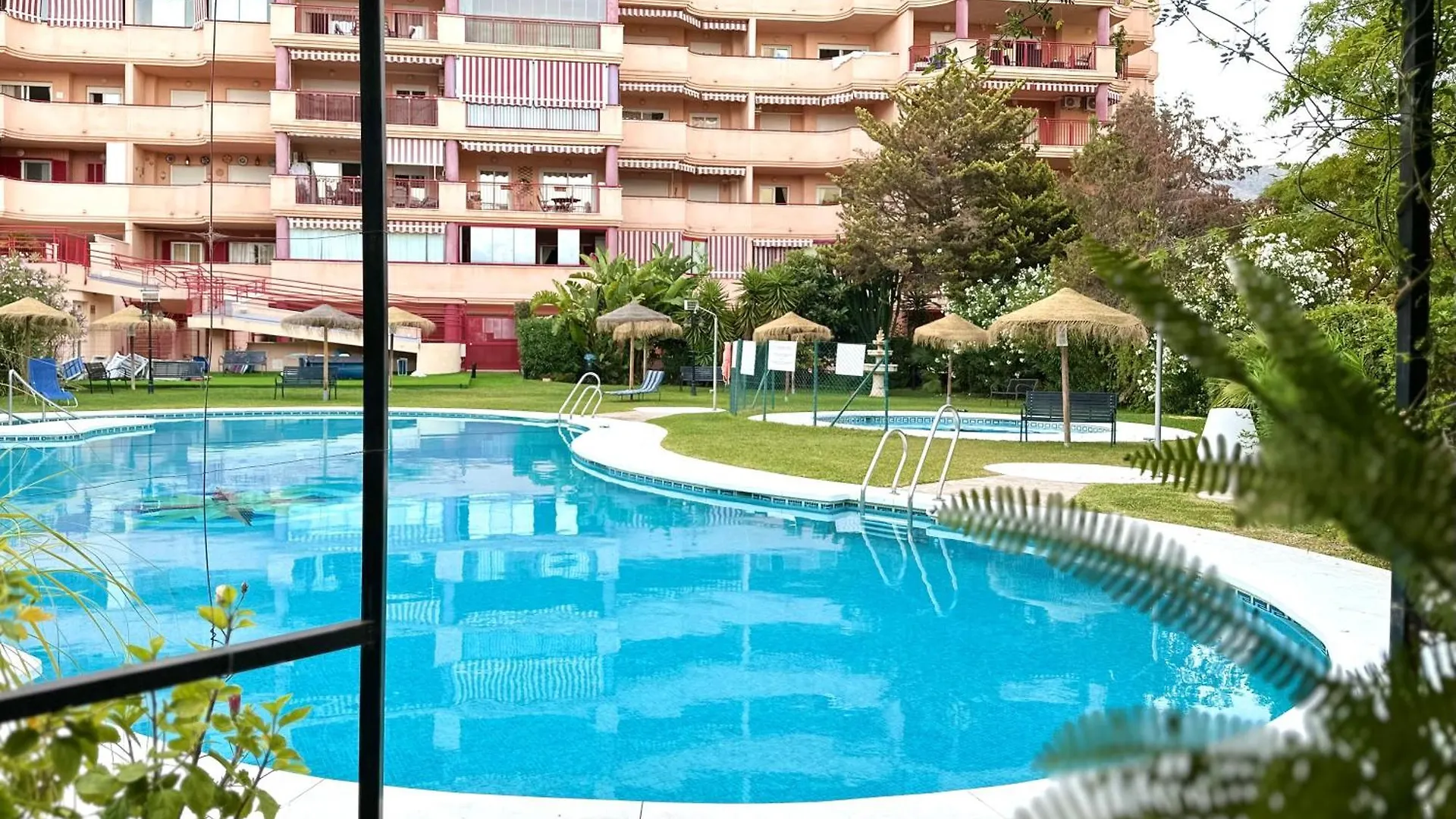 Costa Del Sol Seaside Studio - 5 Mins From Beach Фуэнхирола